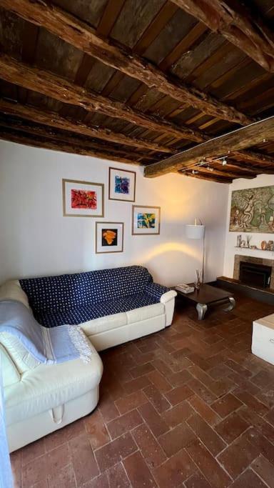 Charming House Isola Di Casa Carlo Alberto