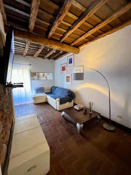Charming House Isola Di Casa Carlo Alberto * Capraia